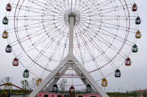 Ferris wheel with 30 cabins