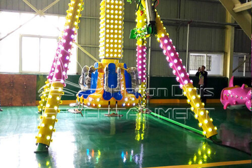 Mini kids pendulum ride