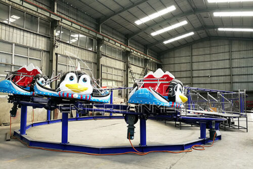 Penguin spinning car amusement ride for kids